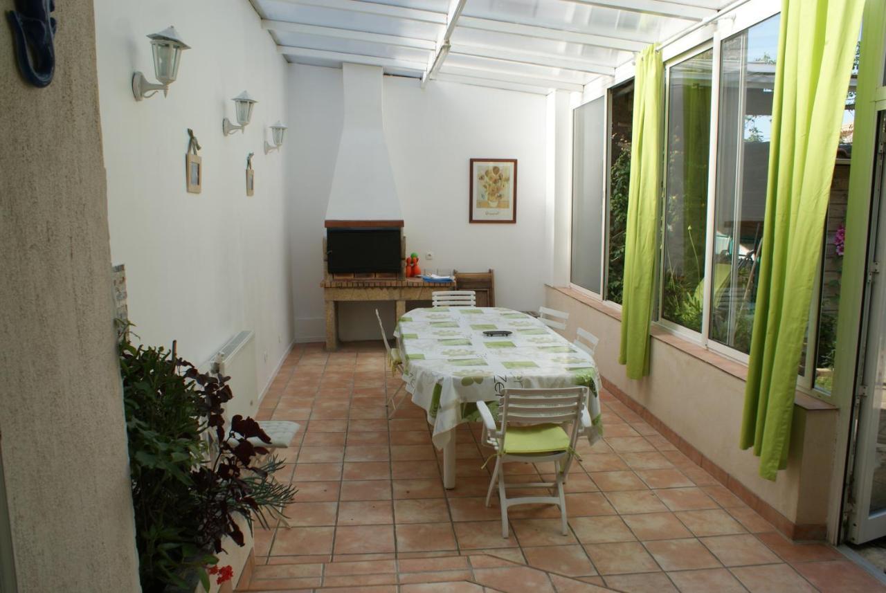 Spacieuse Maison De Village Climatisee Avec Jardin Patio Bessan Exteriör bild