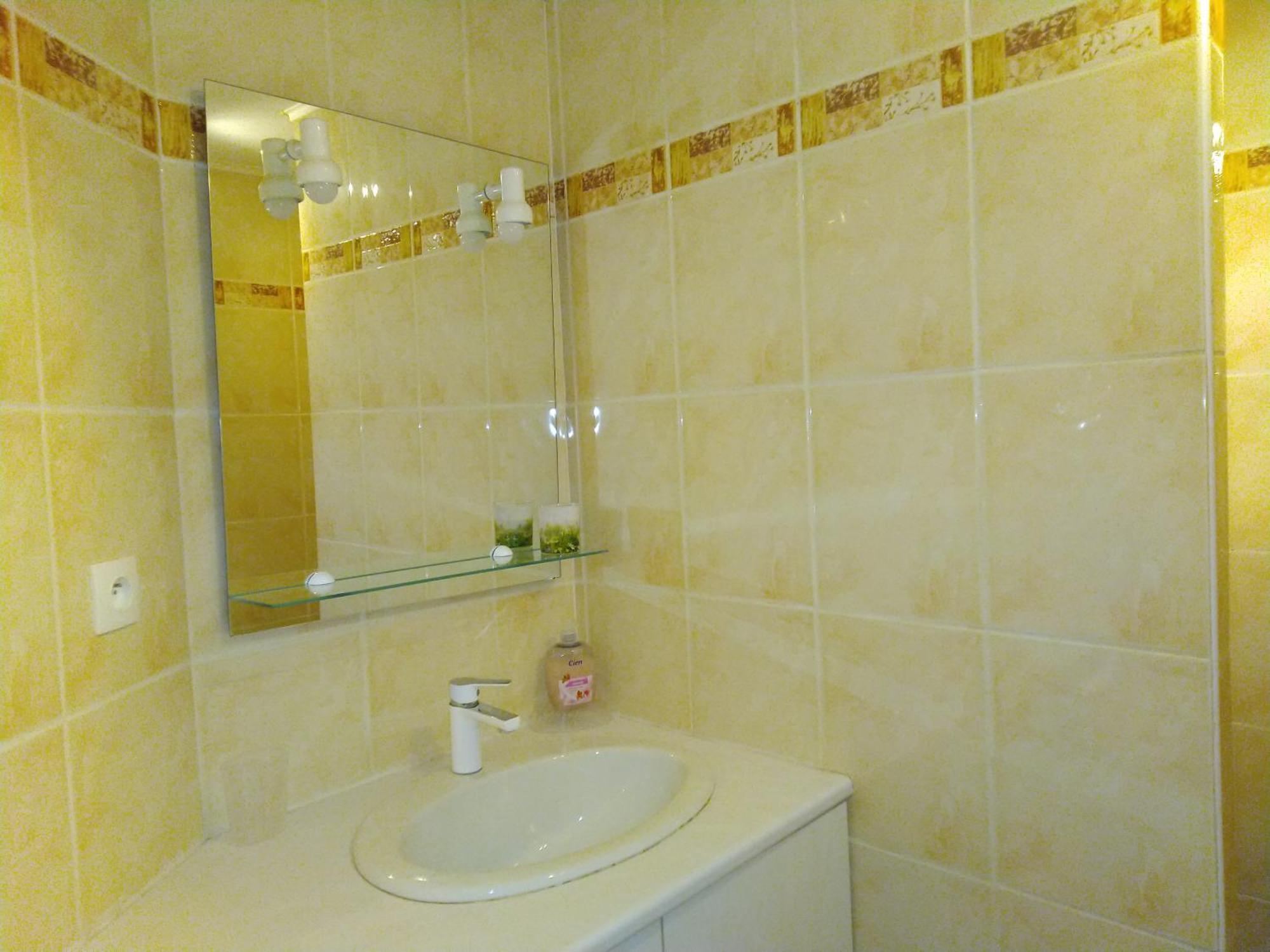Spacieuse Maison De Village Climatisee Avec Jardin Patio Bessan Exteriör bild